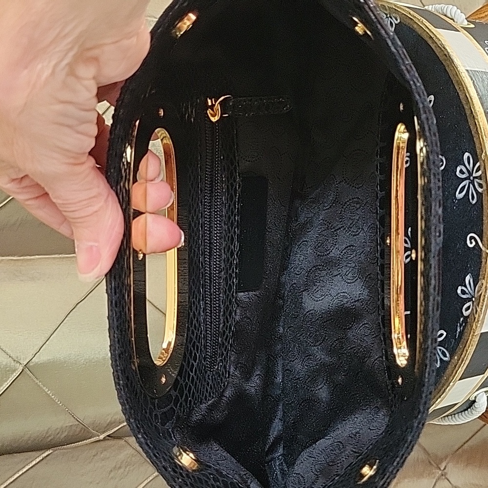 EUC- Michael Kors ‘Berkley’ Python Embossed Leather Clutch - Picture 7 of 8